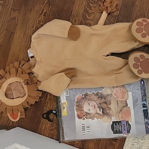 Cuddly cub /lion size 6-12 months costume
